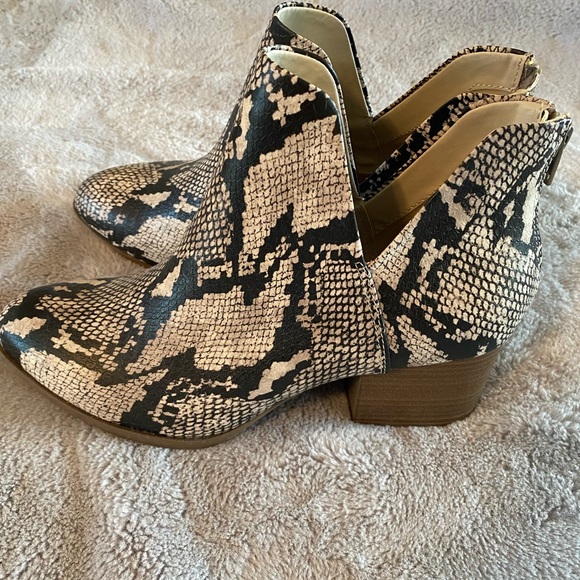 Snake Booties - Picture 2 of 2